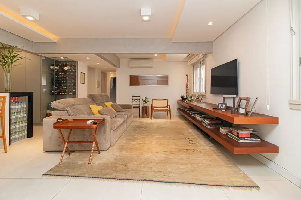 Apartamento para venda no bairro Moinhos de Vento em Porto Alegre