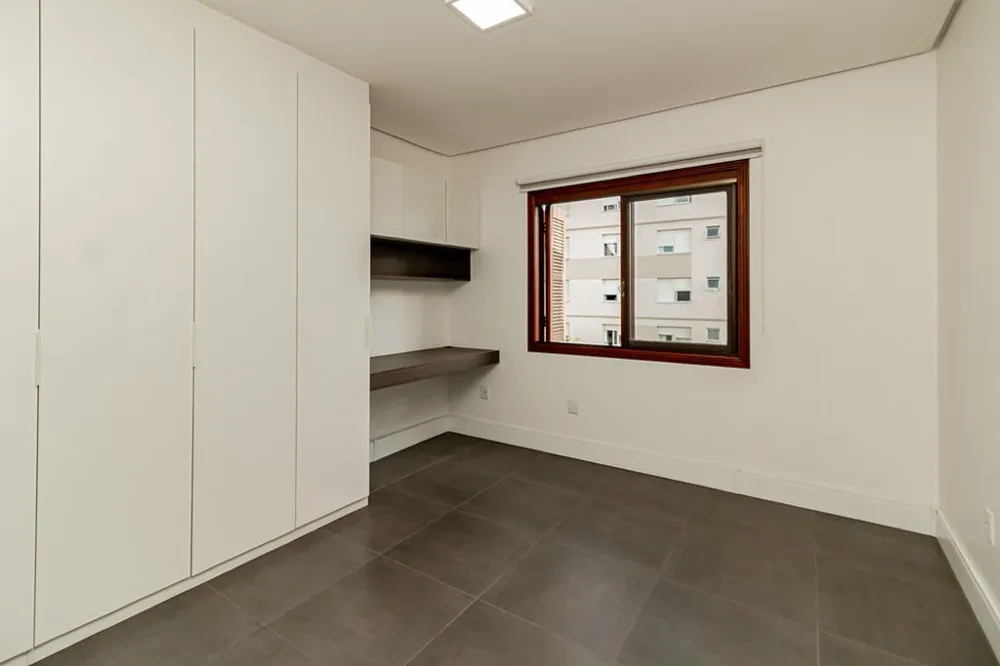 Apartamento para venda no bairro Menino Deus em Porto Alegre