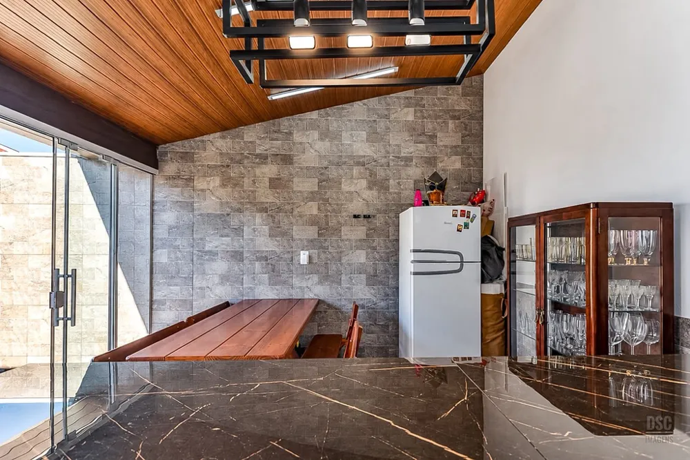 Casa para venda no bairro Restinga em Porto Alegre