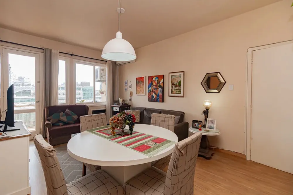 Apartamento para venda no bairro Centro Histórico em Porto Alegre