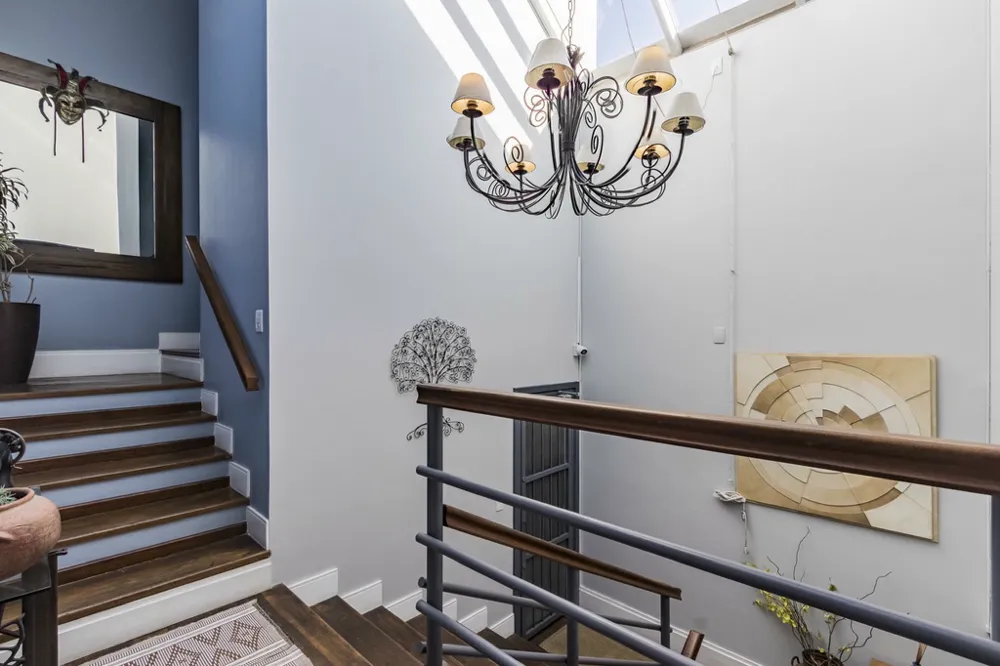 Casa para venda no bairro Chácara das Pedras em Porto Alegre