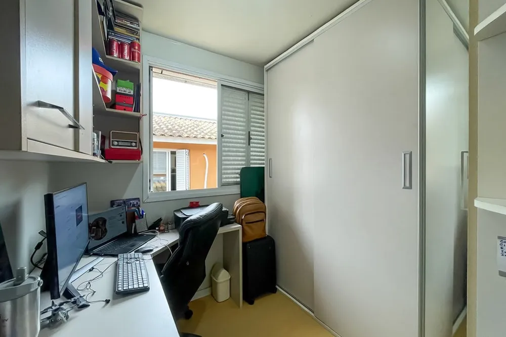 Casa em Condomínio para venda no bairro Jardim Itu em Porto Alegre