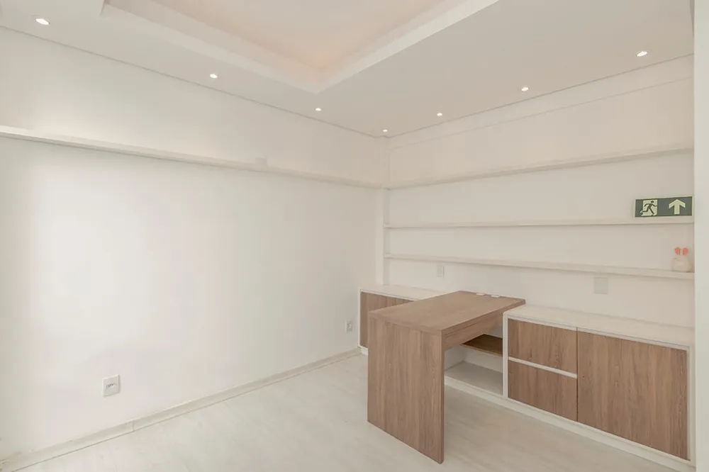 Sala para venda no bairro Petrópolis em Porto Alegre