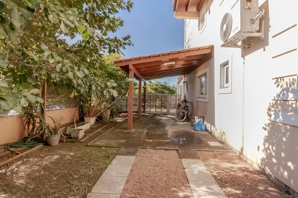 Casa para venda no bairro Lomba do Pinheiro em Porto Alegre