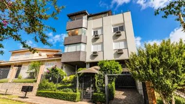 Cobertura para venda no bairro Medianeira em Porto Alegre