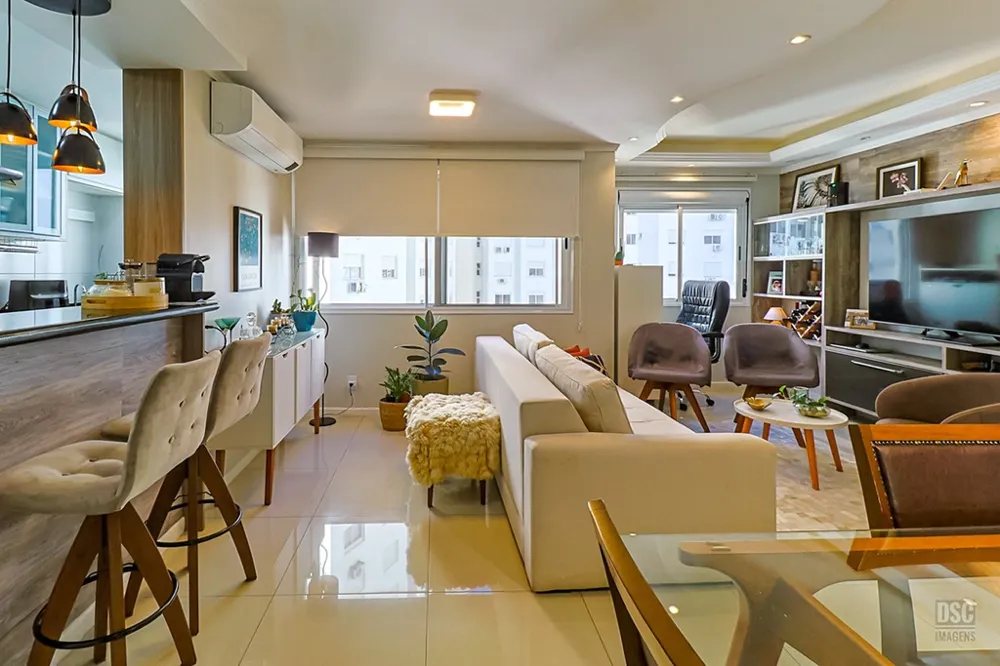 Apartamento para venda no bairro Vila Ipiranga em Porto Alegre