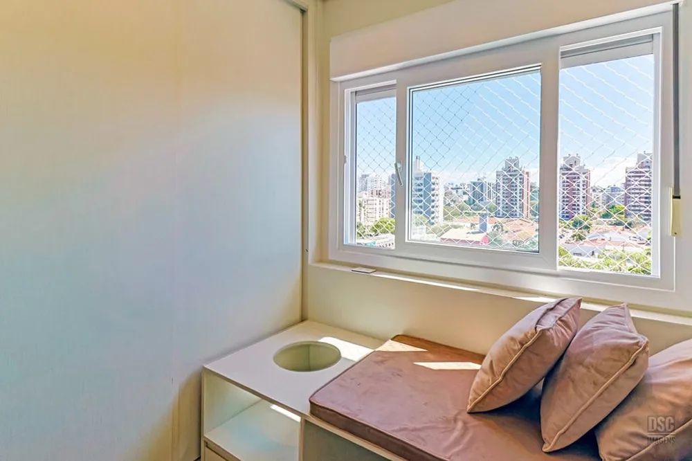 Apartamento para venda no bairro São Sebastião em Porto Alegre