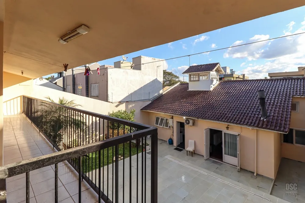 Casa para venda no bairro Jardim Itu em Porto Alegre