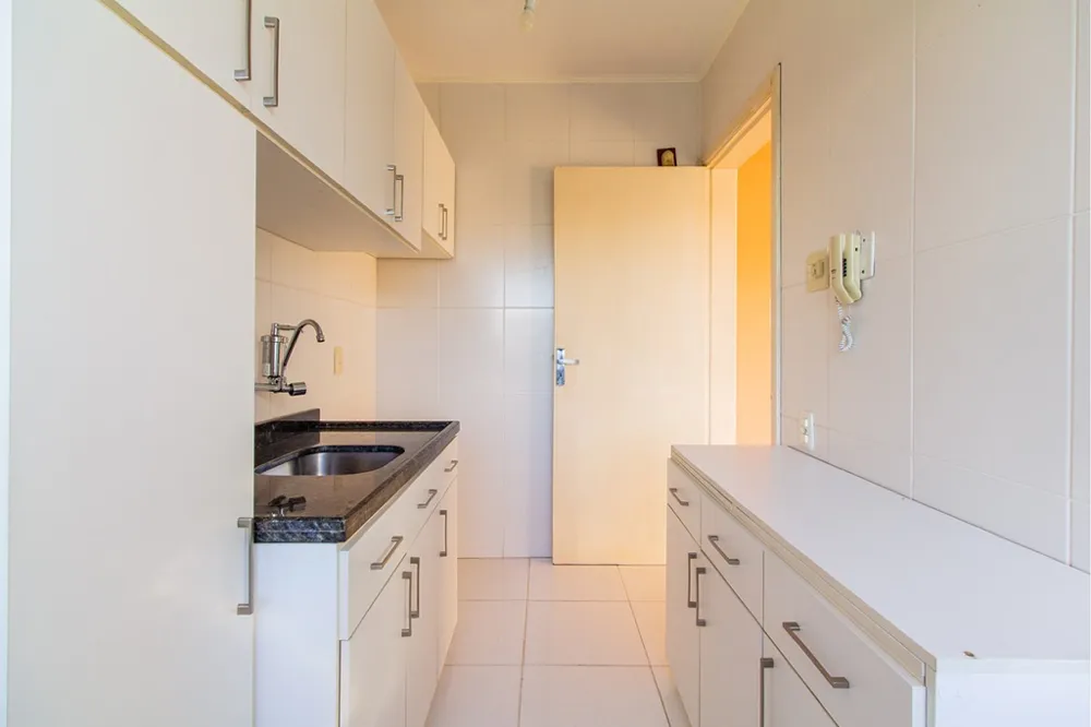 Apartamento para venda no bairro Passo da Areia em Porto Alegre