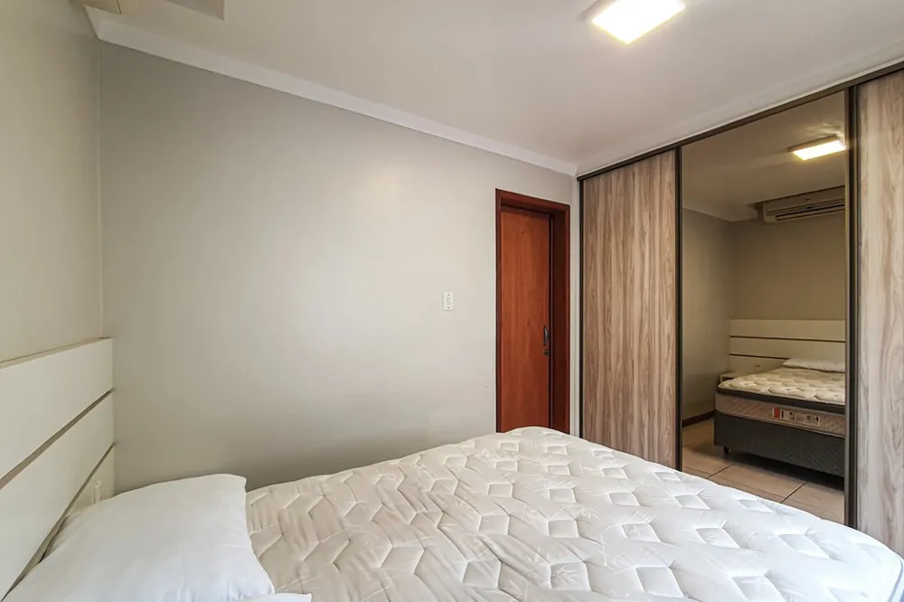Apartamento para venda no bairro Vila Nova em Porto Alegre