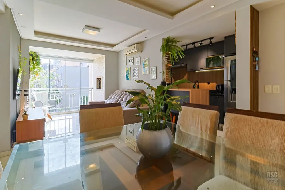 Apartamento para venda no bairro Passo da Areia em Porto Alegre