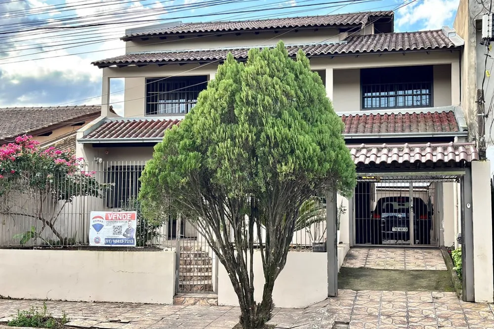 Casa para venda no bairro Moinhos de Vento em Canoas