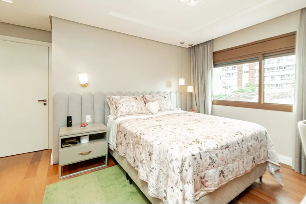 Apartamento para venda no bairro Menino Deus em Porto Alegre