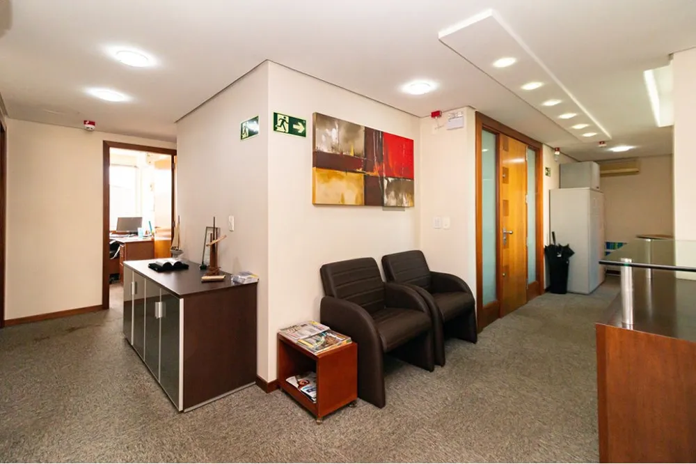 Sala para venda no bairro Menino Deus em Porto Alegre