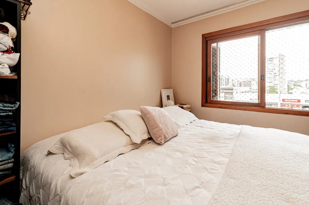 Apartamento para venda no bairro Menino Deus em Porto Alegre