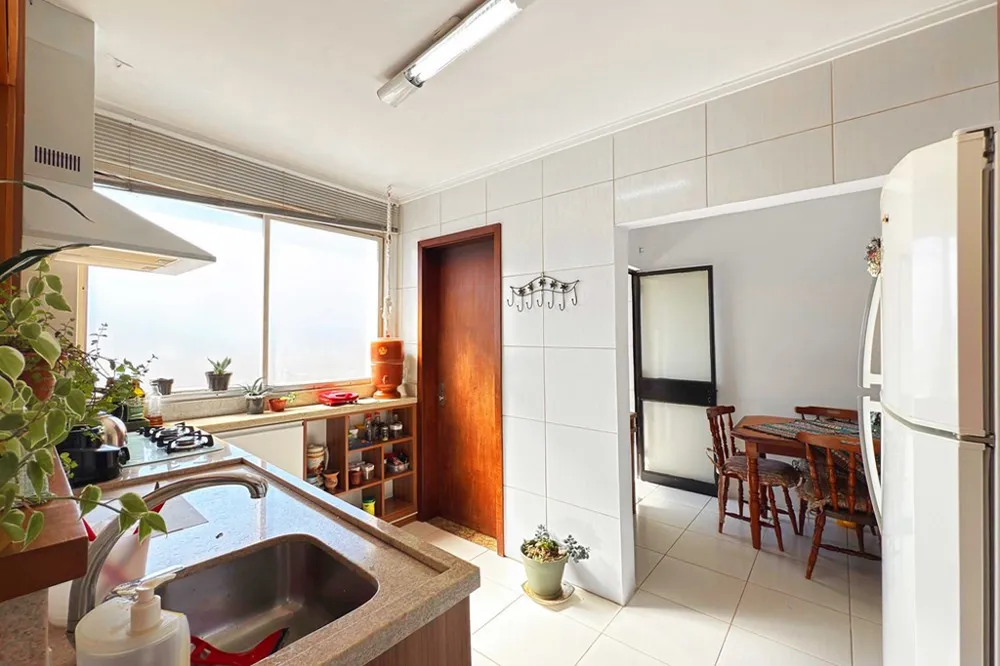 Apartamento para venda no bairro Menino Deus em Porto Alegre