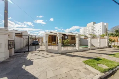 Casa para venda no bairro Centro em Canoas
