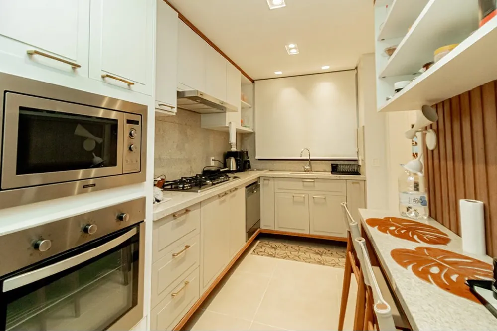 Apartamento para venda no bairro Menino Deus em Porto Alegre