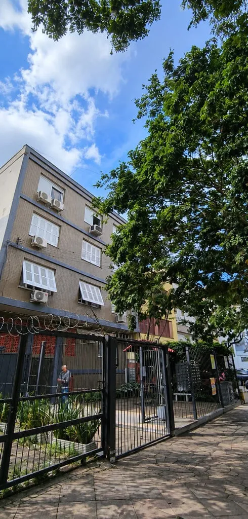 Apartamento para venda no bairro São João em Porto Alegre