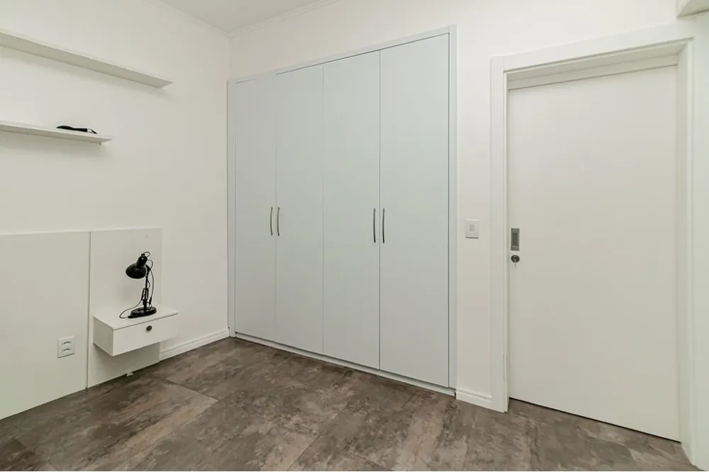 Apartamento para venda no bairro Centro Histórico em Porto Alegre
