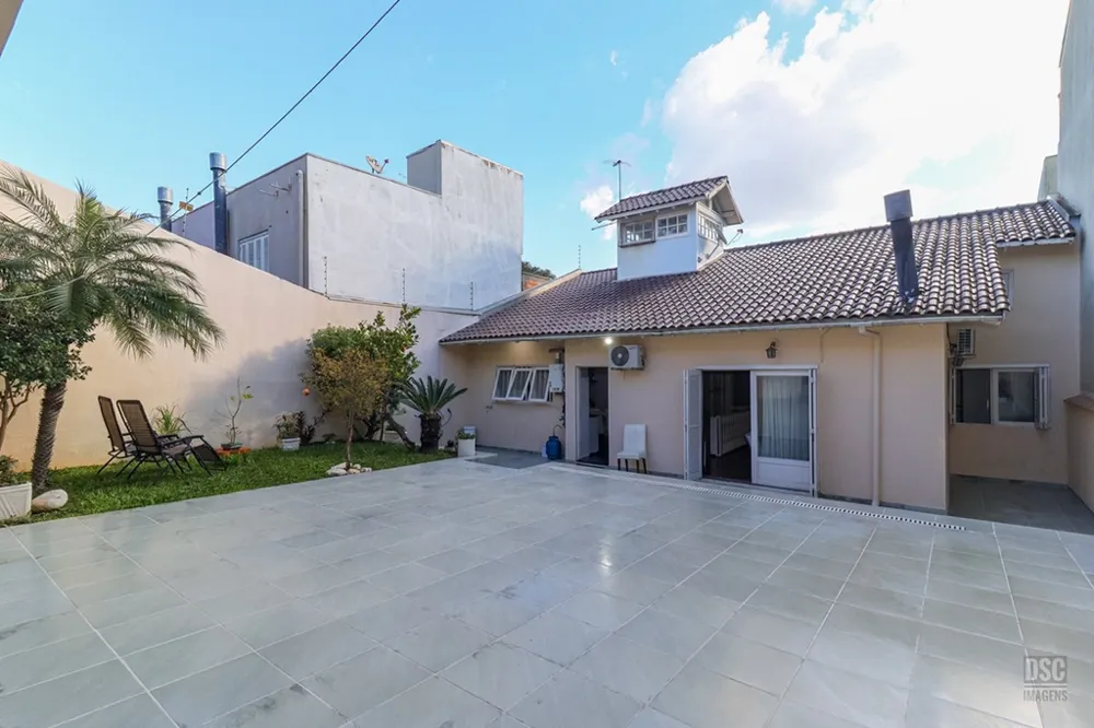 Casa para venda no bairro Jardim Itu em Porto Alegre