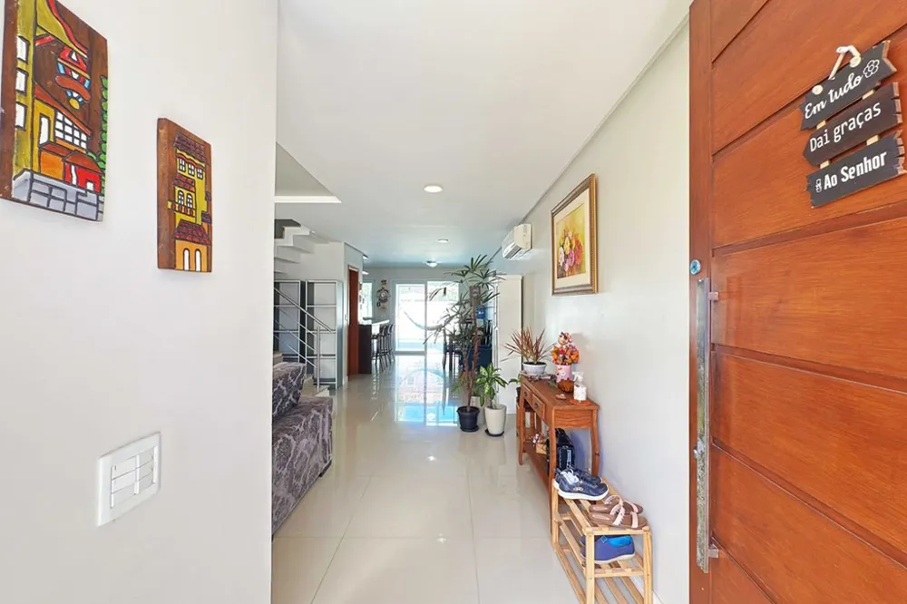 Casa para venda no bairro Hípica em Porto Alegre