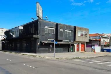 Edifício Comercial para venda no bairro São Geraldo em Porto Alegre