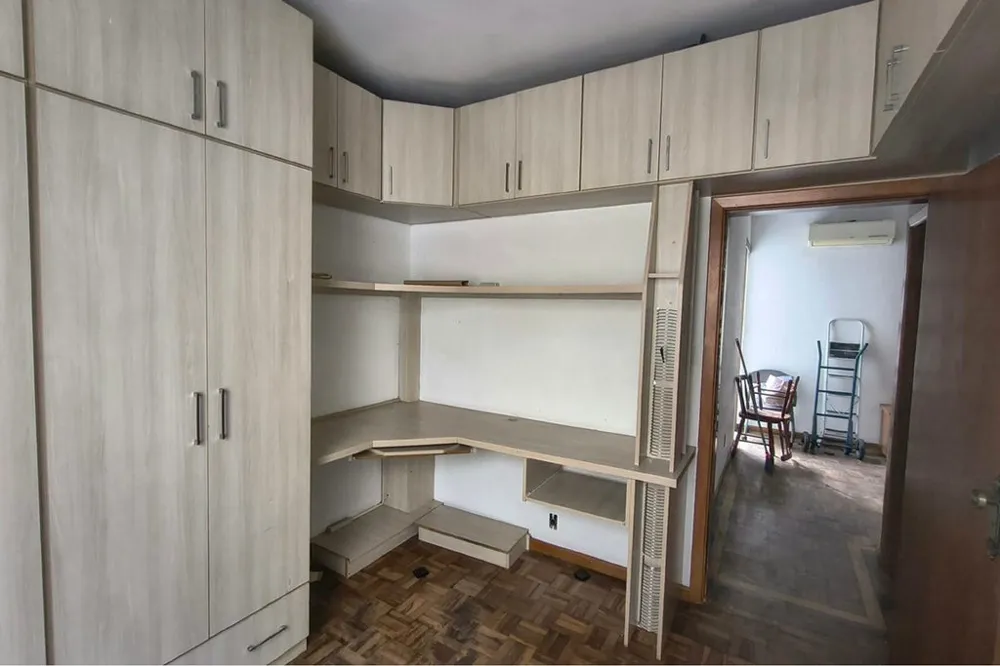 Apartamento para venda no bairro Santo Antônio em Porto Alegre