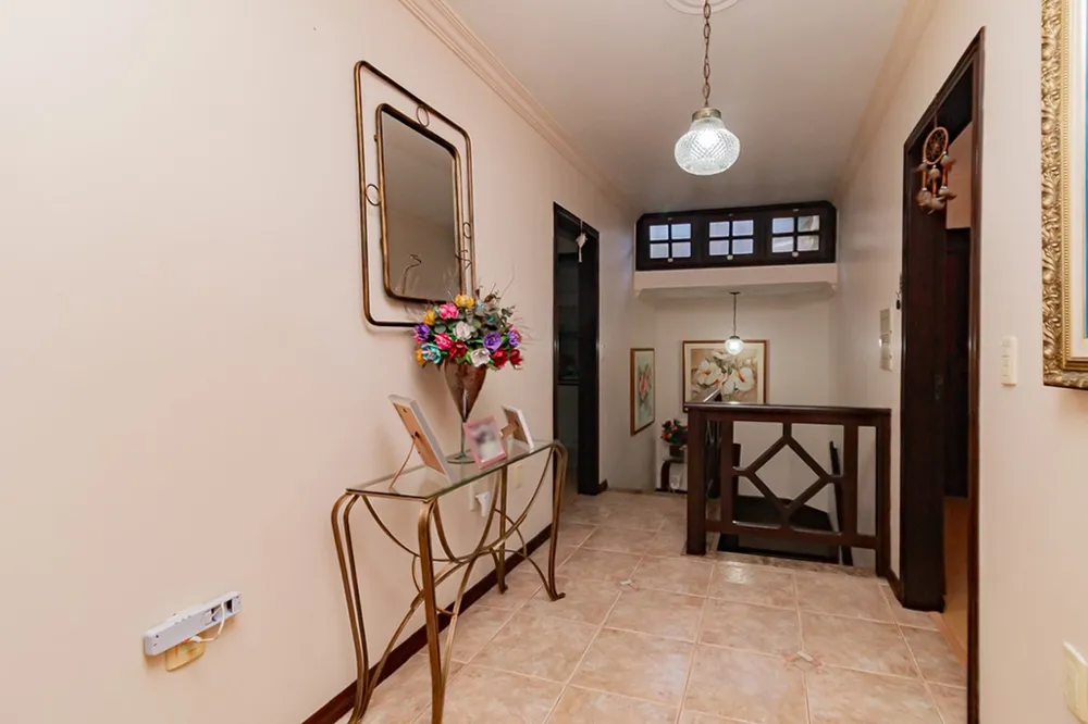 Casa para venda no bairro Jardim Itu Sabará em Porto Alegre