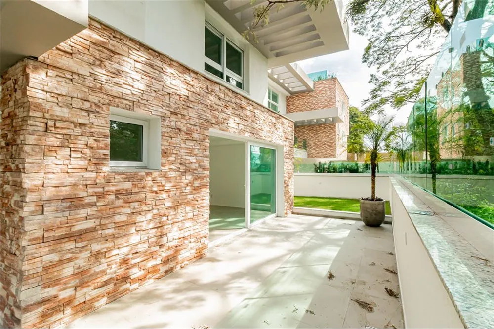 Apartamento para venda no bairro Menino Deus em Porto Alegre