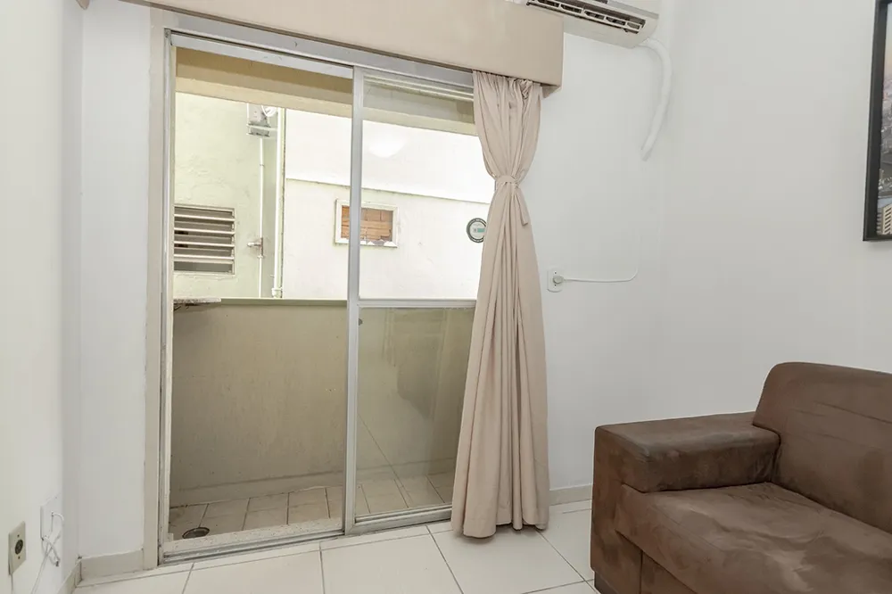 Apartamento para venda no bairro Centro Histórico em Porto Alegre