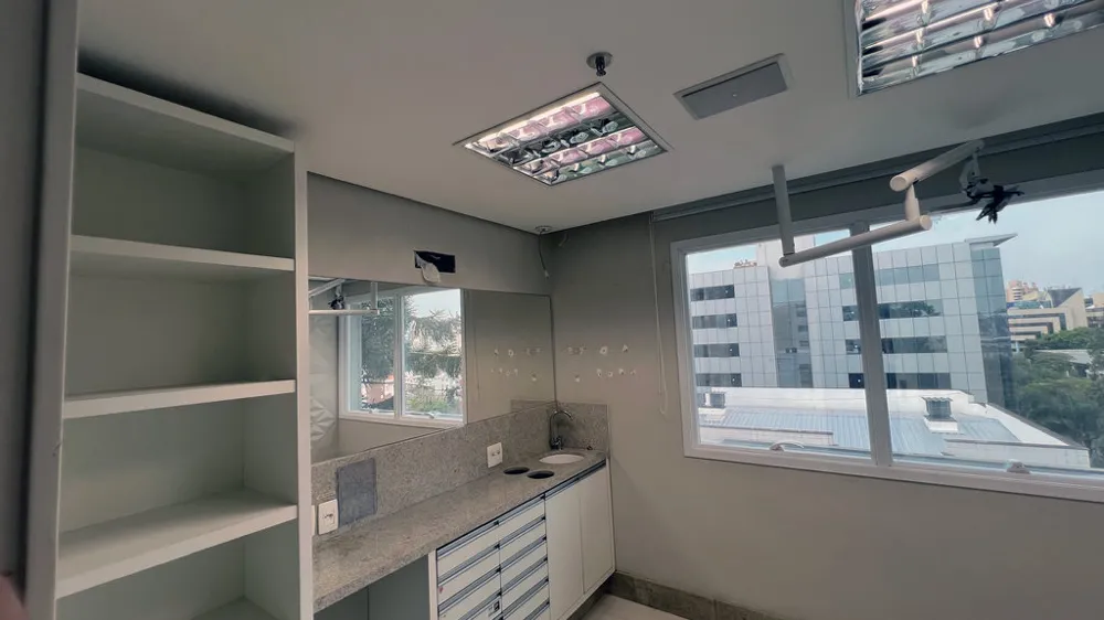 Sala para venda no bairro Higienópolis em Porto Alegre