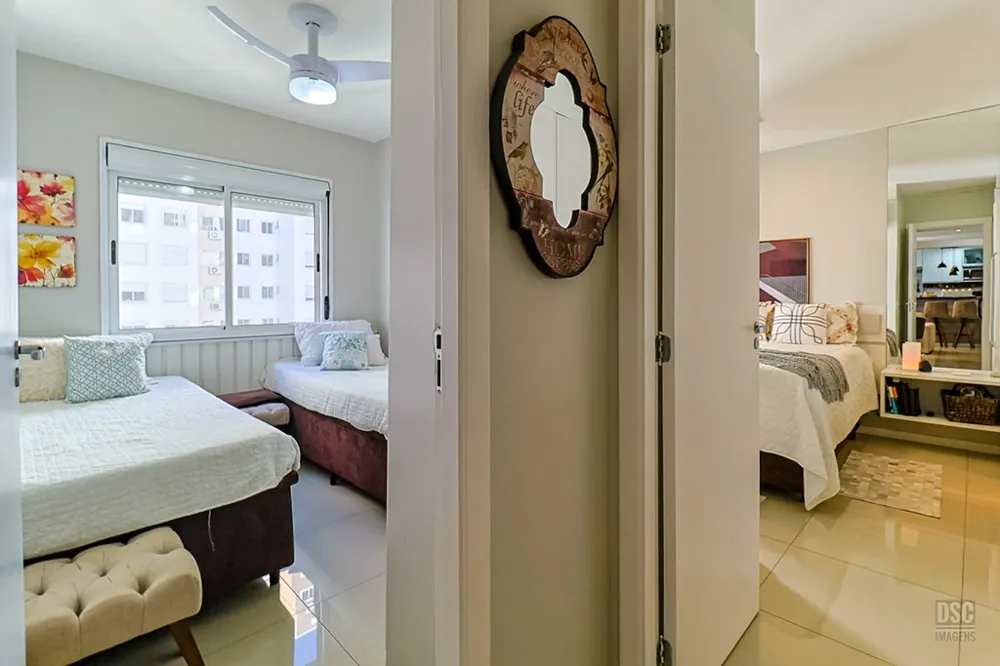 Apartamento para venda no bairro Vila Ipiranga em Porto Alegre