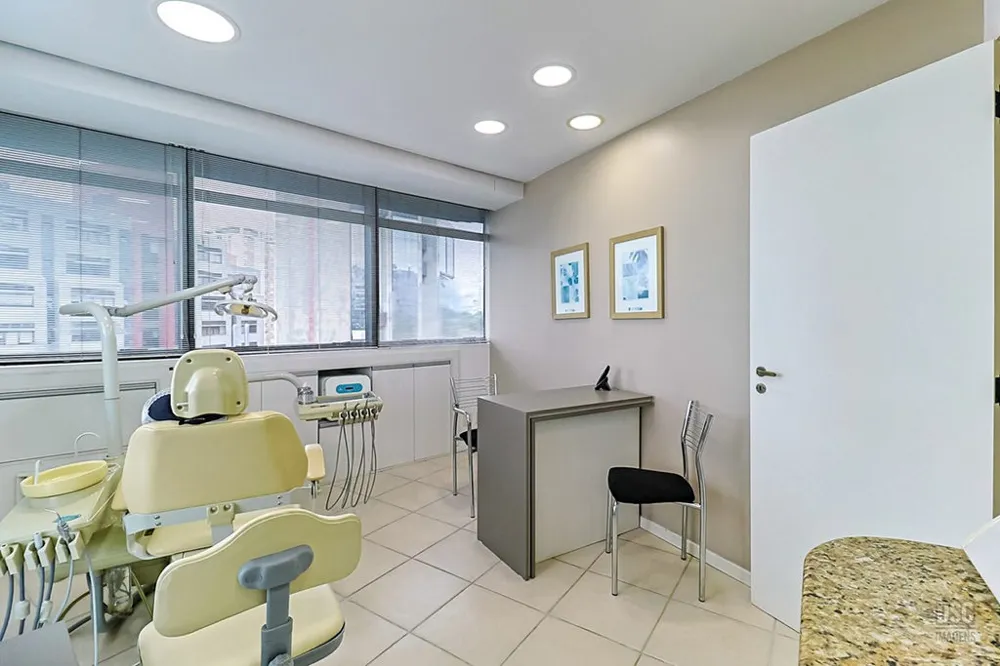 Sala para venda no bairro Rio Branco em Porto Alegre