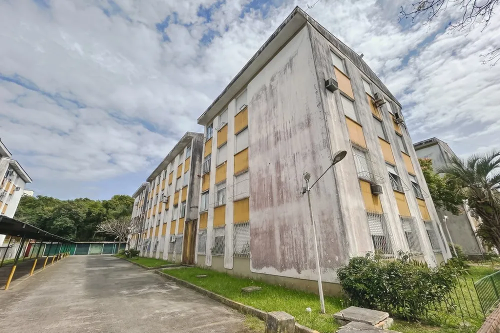 Apartamento para venda no bairro Vila Nova em Porto Alegre