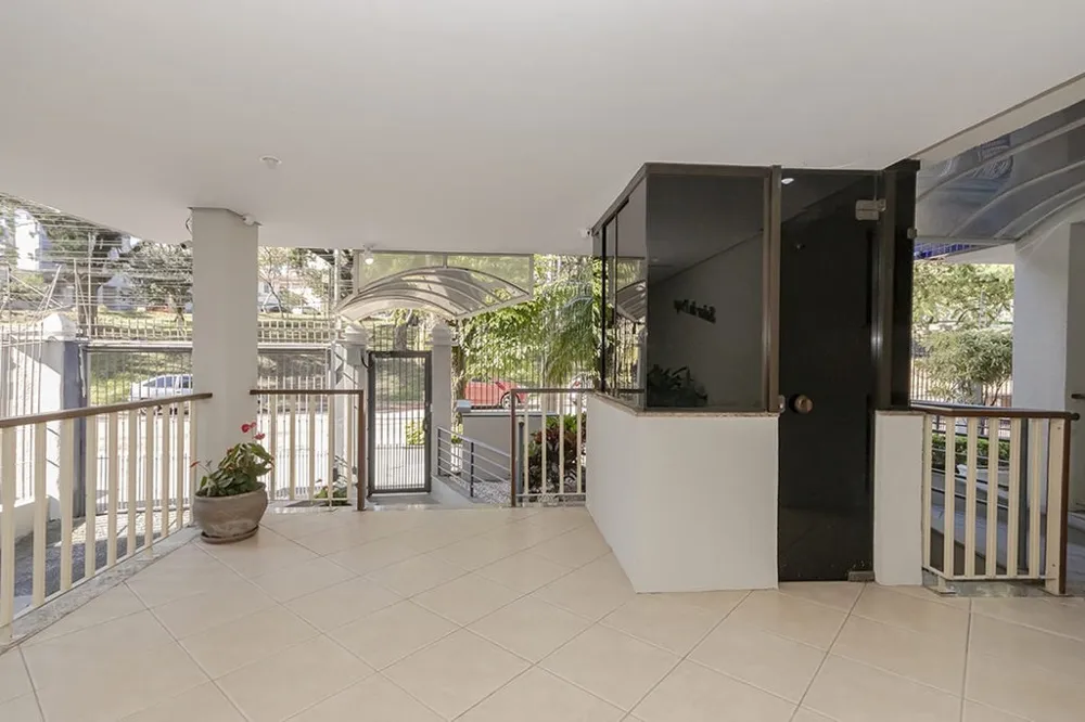 Apartamento para venda no bairro Passo da Areia em Porto Alegre