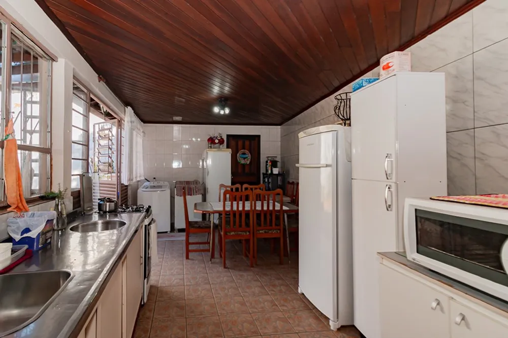 Casa para venda no bairro Jardim Itu Sabará em Porto Alegre