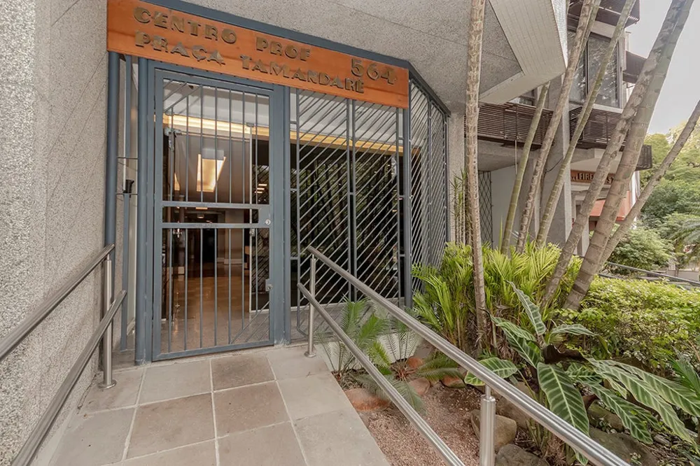 Sala para venda no bairro Petrópolis em Porto Alegre