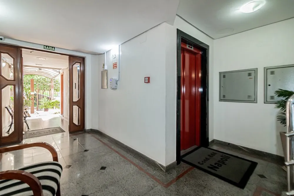Apartamento para venda no bairro Menino Deus em Porto Alegre