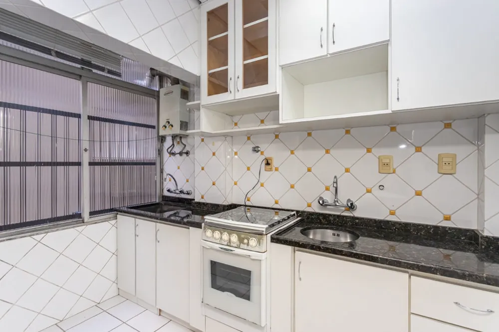 Apartamento para venda no bairro Centro Histórico em Porto Alegre
