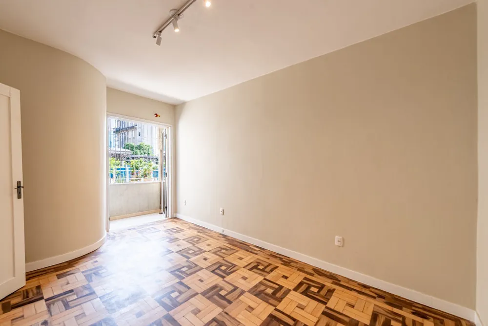 Apartamento para venda no bairro Bom Fim em Porto Alegre