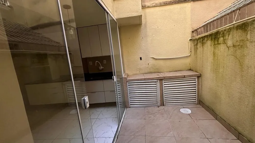 Apartamento para venda no bairro Centro Histórico em Porto Alegre