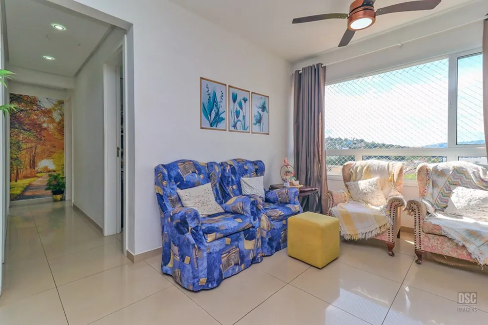 Apartamento para venda no bairro Medianeira em Porto Alegre