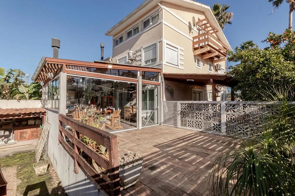 Casa para venda no bairro Lomba do Pinheiro em Porto Alegre