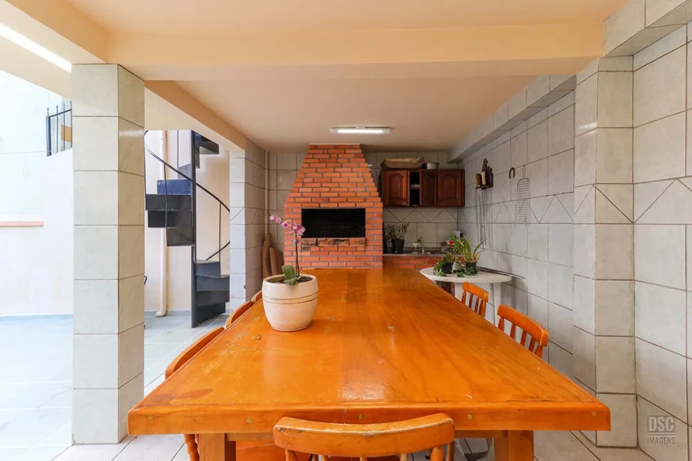 Casa para venda no bairro Jardim Itu em Porto Alegre