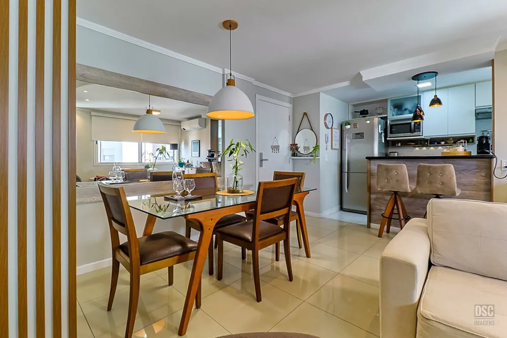 Apartamento para venda no bairro Vila Ipiranga em Porto Alegre
