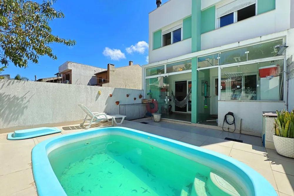 Casa para venda no bairro Hípica em Porto Alegre