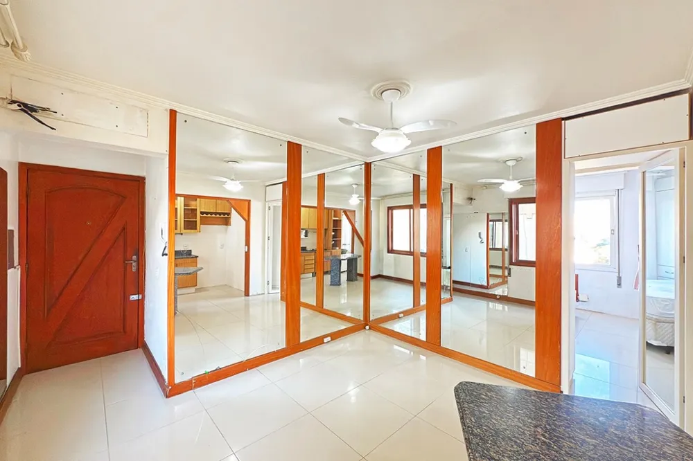 Apartamento para venda no bairro Centro Histórico em Porto Alegre