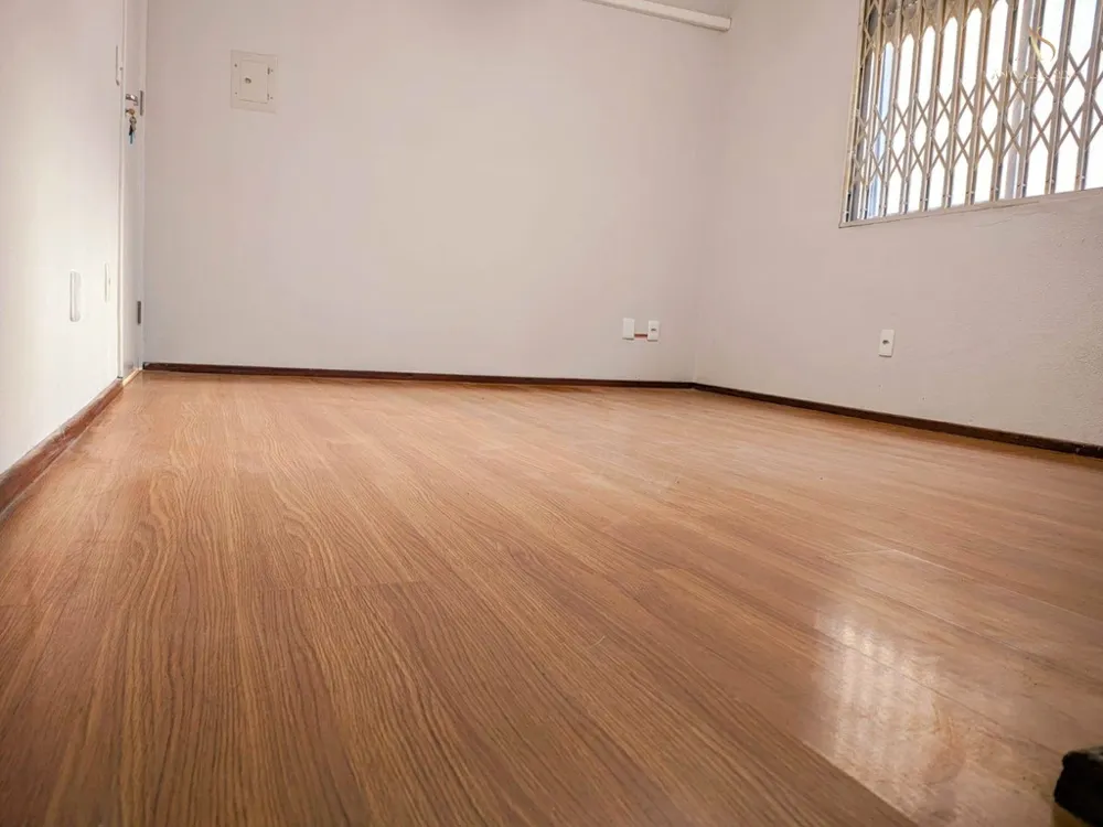 Apartamento para venda no bairro Vila Jardim em Porto Alegre