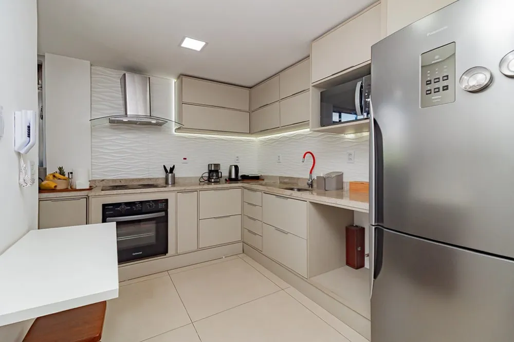 Apartamento para venda no bairro Menino Deus em Porto Alegre